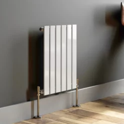 DuraTherm Horizontal Single Flat Panel Designer Radiator - 600 X 456mm White -UK Bathroom Supplies Sales 6cc55d34 e210 4f14 be6f 6ffeca0424cd