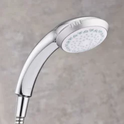Mira Response 4 Spray Shower Head - 2.1605.106